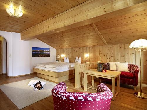 Room – Hotel Traube