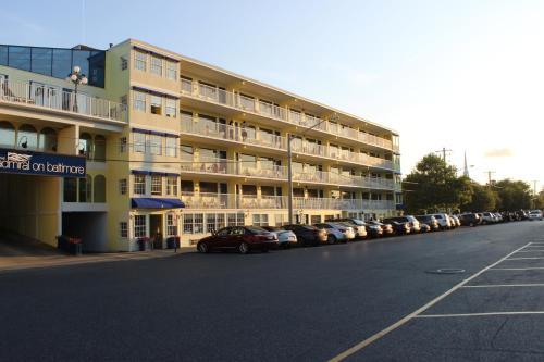 Exterior – Hotel Admiral on Baltimore