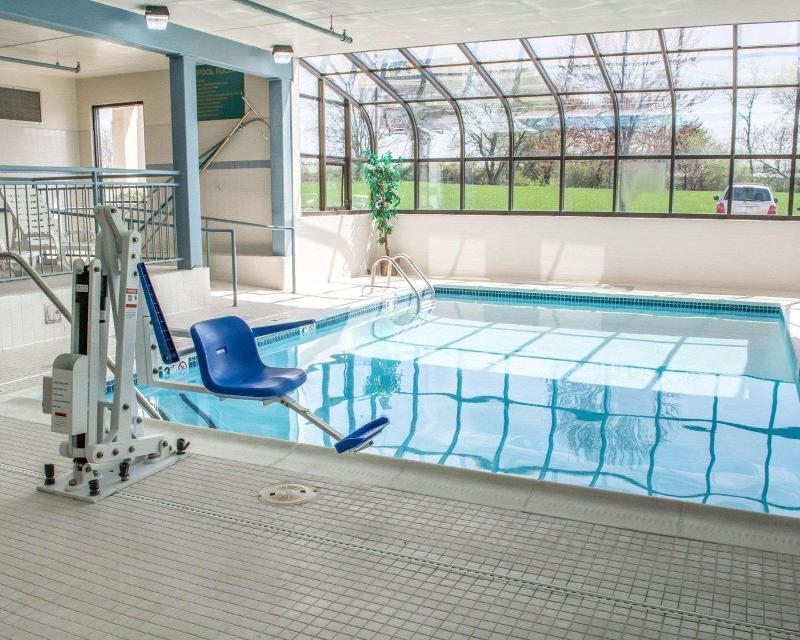 Photo – Hotel Comfort Suites Hagerstown Area