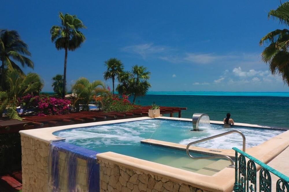 Zoëtry Villa Rolandi Isla Mujeres Cancun