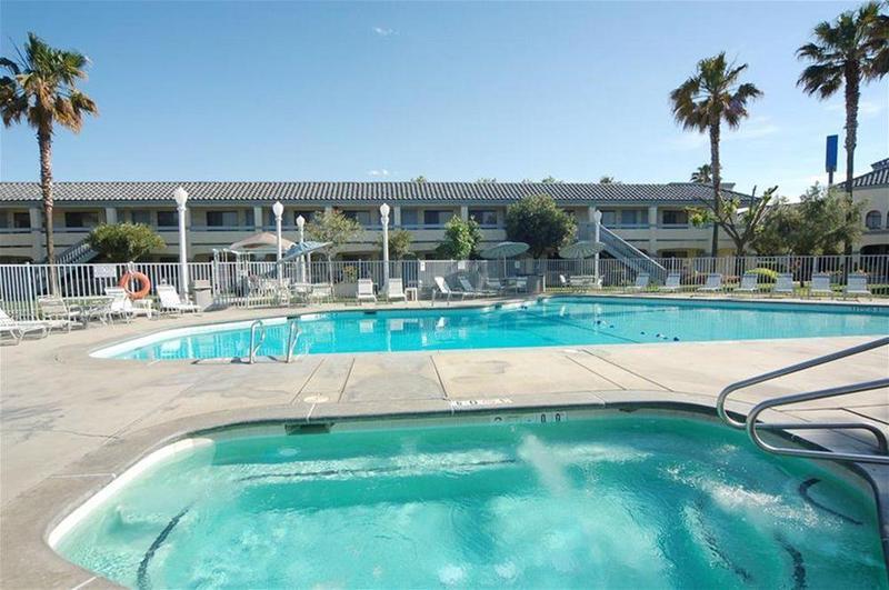 Photo – Hotel Quality Inn Santa Nella on I-5