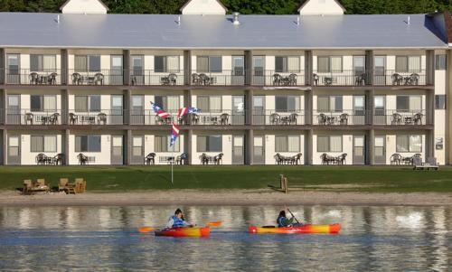 Photo – Hotel Bavarian Haus Lakefront Inn