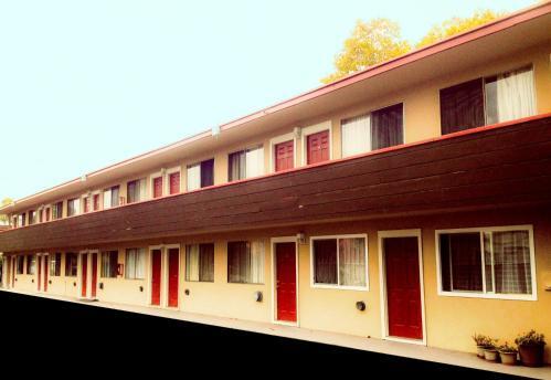 Exterior – Motel Marina Inn
