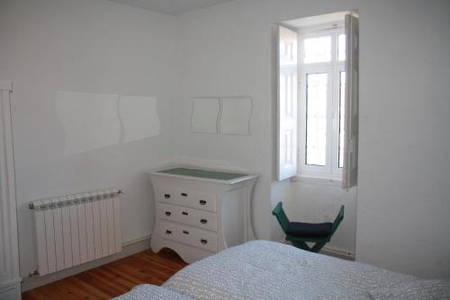 Foto de una habitación de Casas y chalets Penhas da Saúde