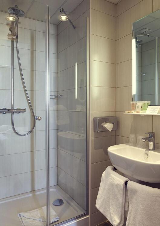 Foto del baño de Hotel Mercure Paris Notre Dame Saint Germain des Prés