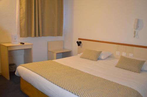 Foto de una habitación de Hôtel Aneto