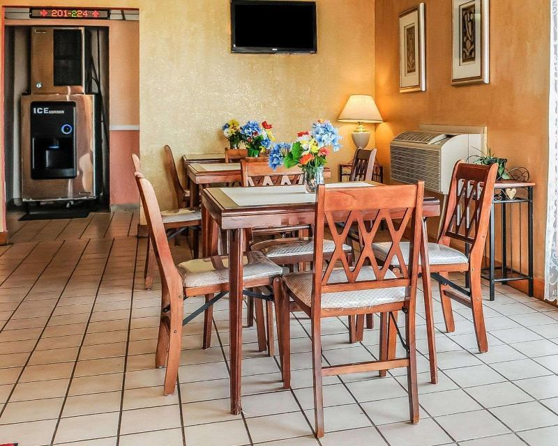 Foto de restauración de Hotel Econo Lodge Tucumcari