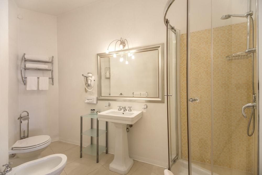 Foto del baño de Relais Fontana Di Trevi Hotel