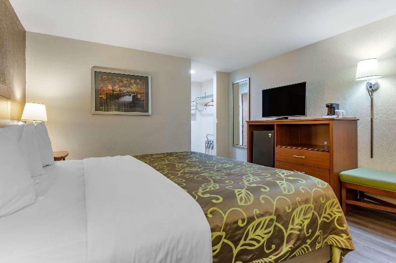 Foto de una habitación de Hotel Econo Lodge Cherokee
