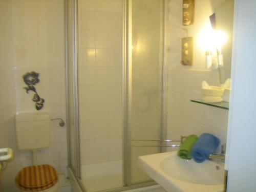 Foto del baño de Fräulein Sonntag-Gästehaus