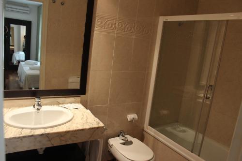Foto del baño de Oceanográfico Apartments &amp;amp; Spa