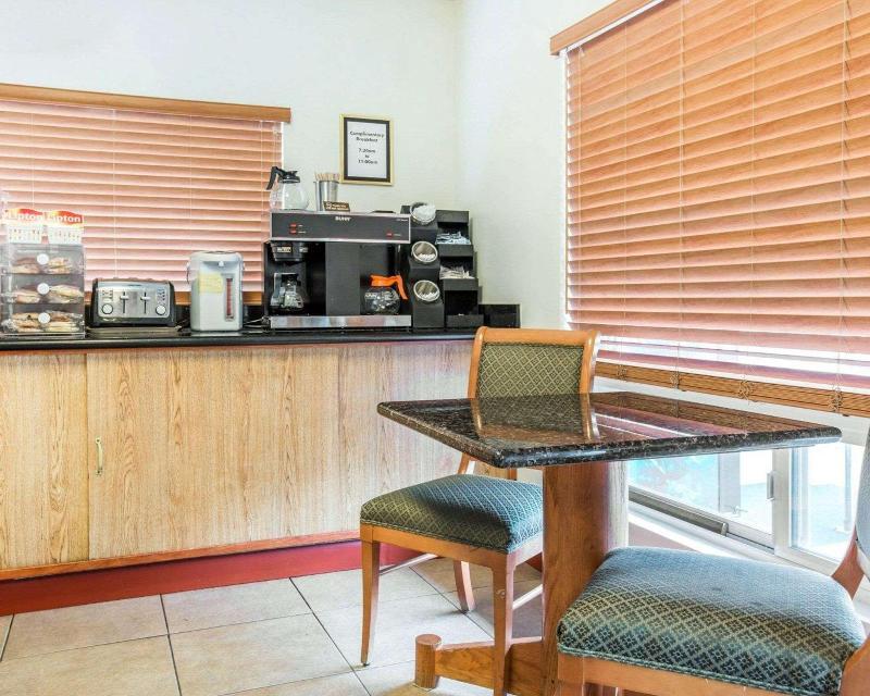 Foto de restauración de Motel Rodeway Inn Newport