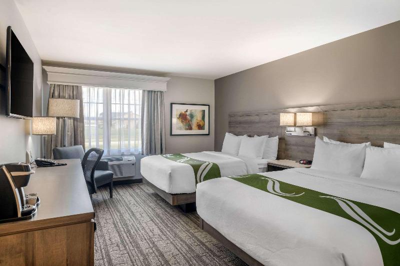 Room – Motel Quality Inn Amsterdam Fredericton