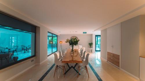 Foto de una habitación de The Mori Club Hotel