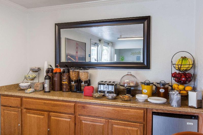 Photo – Motel Travelodge by Wyndham Los Banos CA