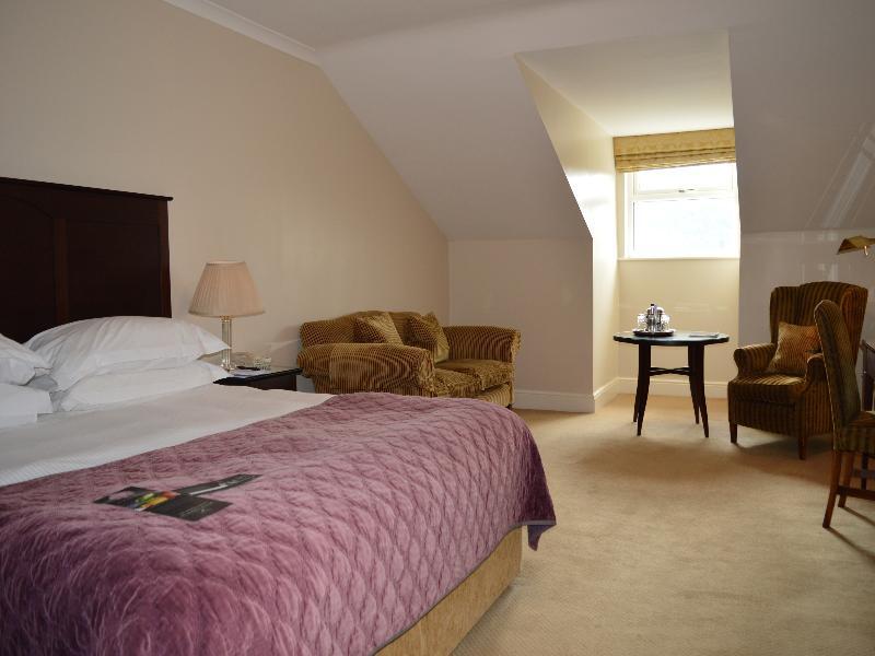 Foto de una habitación de Macdonald Old England Hotel &amp;amp; Spa