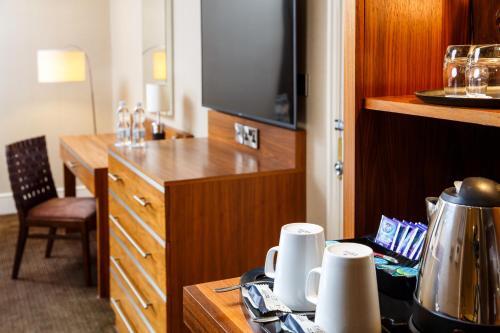 Room – Delta Hotels by Marriott Cheltenham Chase