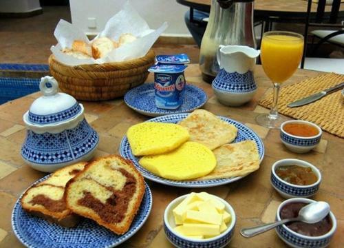 Dining – Bed-and-Breakfast Maison D&amp;#039; hôtes Ait Hmid