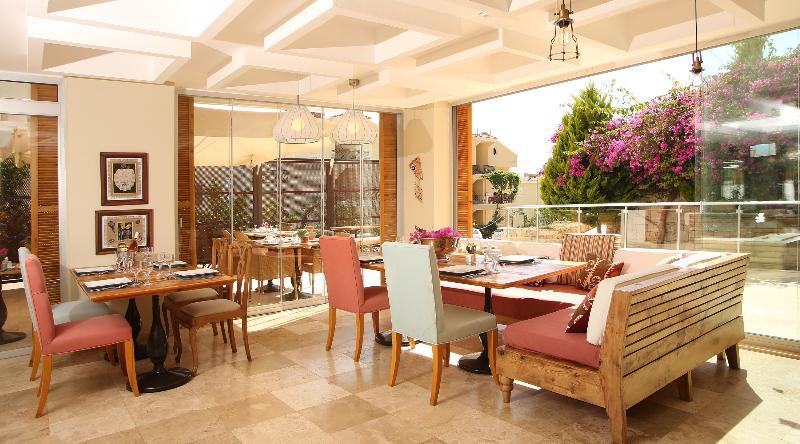 Foto de restauración de Hotel Saylam Suites