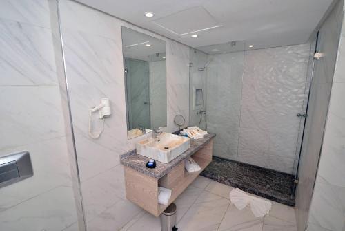 Foto del baño de Rihab Hotel
