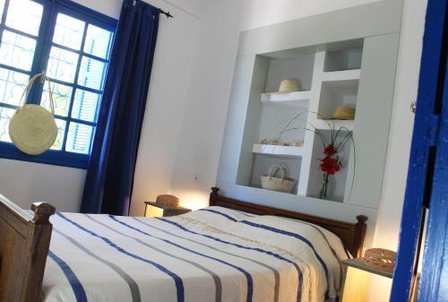 Foto de una habitación de Casas y chalets Dar Gitta El Haouaria