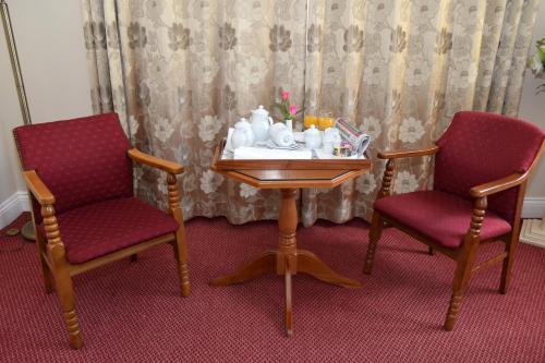 Foto de los servicios de The Rhu Glenn Hotel
