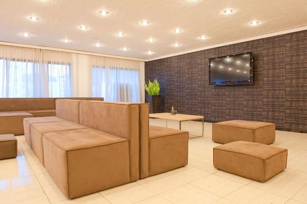 Foto de los servicios de Heronissos Hotel