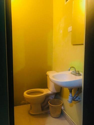 Foto del baño de Albergue Departamentos Zona Dorada
