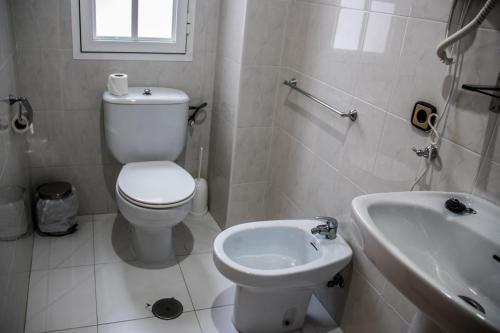 Foto del baño de HOSTAL VILLARICOS