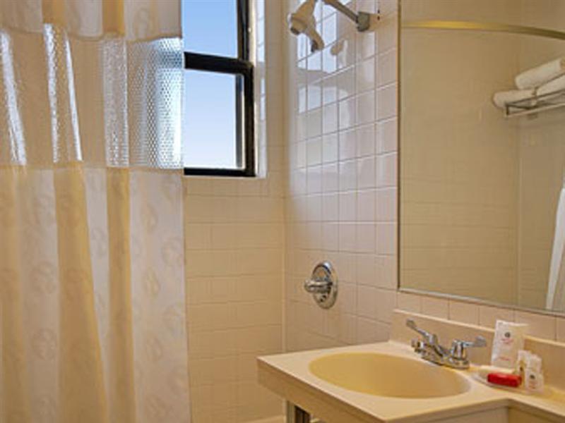 Photo – Hotel Ramada by Wyndham Jersey City