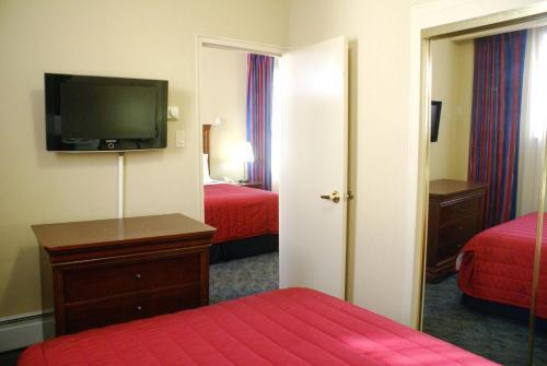 Bathroom – Hotel Ramada by Wyndham Jersey City
