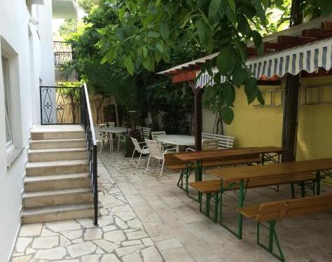 Foto del exterior de Pansion Begic
