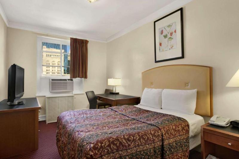 Foto de una habitación de Hotel Travelodge by Wyndham Downtown Chicago