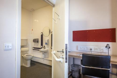 Foto del baño de Albergue LSE Passfield Hall