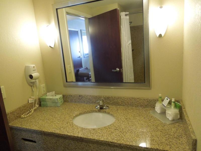 Foto general de Holiday Inn Express &amp;amp; Suites Niagara Falls, an IHG Hotel