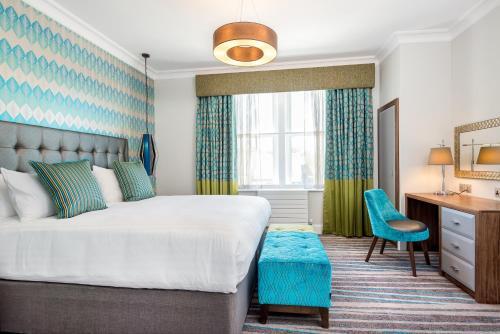 Room – Hotel Inn on the Square