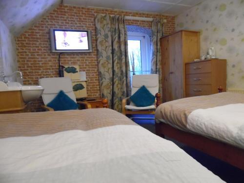 Room – Bed-and-Breakfast Kirk Lea Guest House
