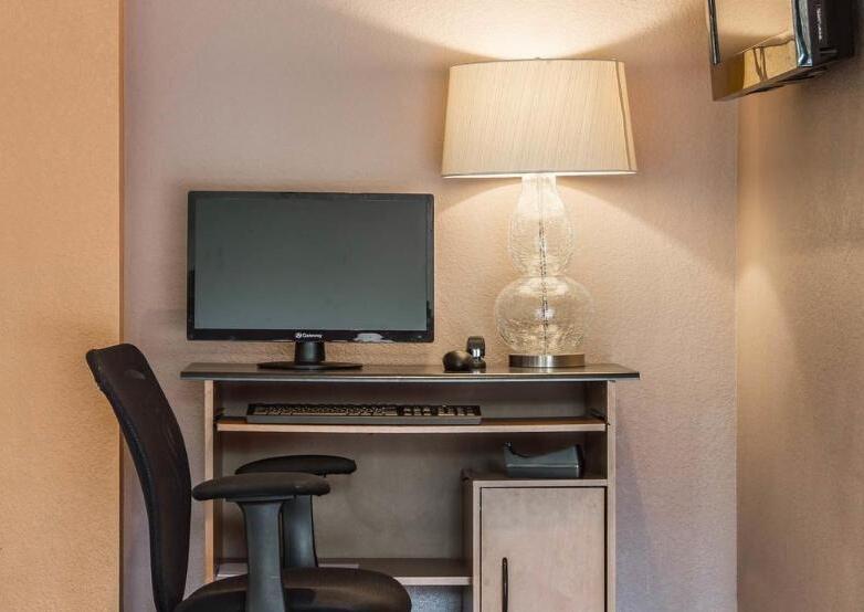 Foto general de Hotel Comfort Inn &amp;amp; Suites Near Folsom Lake
