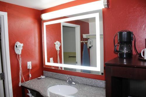 Foto de una habitación de Hotel Lamplighter Inn