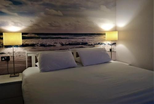 Room – Oceanside Lifestyle Hotel - formerly Carnmarth Hotel