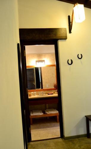 Foto de una habitación de Golden Lodge
