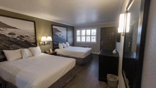 Foto de una habitación de Hotel Super 8 by Wyndham Santa Cruz/Beach Boardwalk East