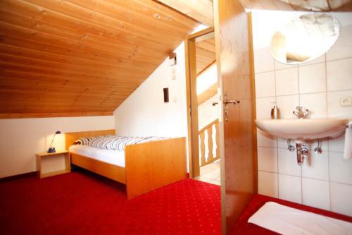 Foto de una habitación de Gästehaus Kirner