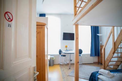Foto de una habitación de Apartments am Schlosspark