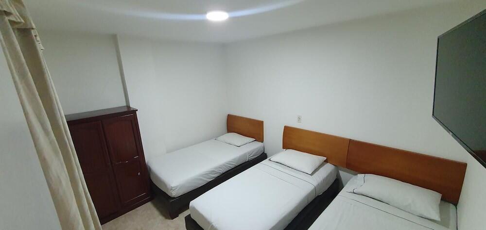 Hotel Gran Imperio, Medellín. Desde 20.08€ - Centraldereservas.com