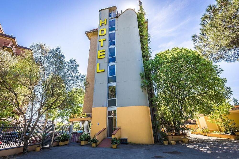 Foto general de Hotel Real Ristorante e Pizzeria PARKING FREE !!!