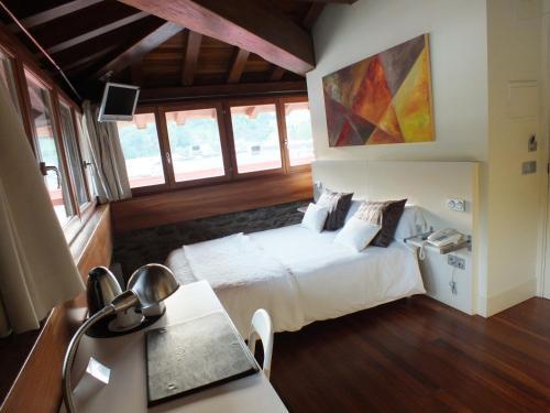 Foto de una habitación de Hotel Larramendi Torrea
