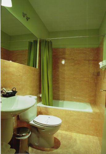 Foto de una habitación de Hostal Fornos