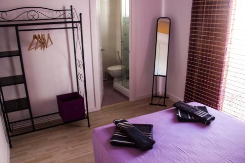 Foto de una habitación de Colors Rooms