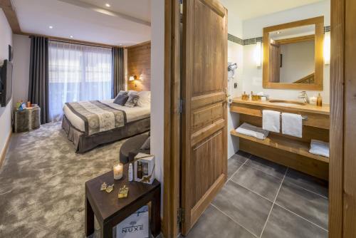 Foto de una habitación de Hotel La Chaudanne